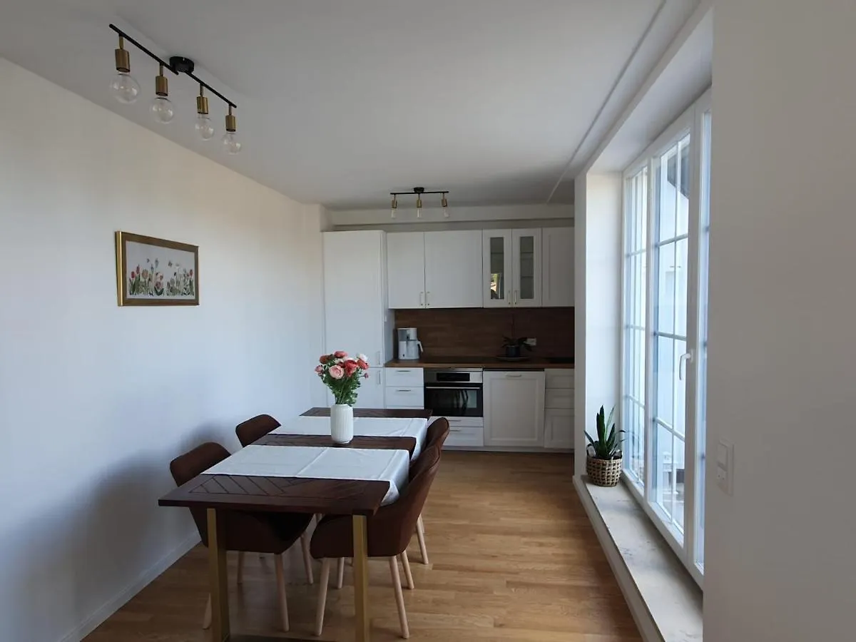 Exklusive Neubau Dachterrassenwohnung Mit Wohnungslift In Vierfamilienvilla Munich 0*,