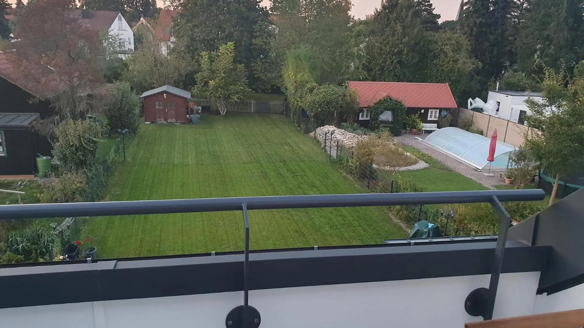Exklusive Neubau Dachterrassenwohnung Mit Wohnungslift In Vierfamilienvilla Munich 0*,  Germany