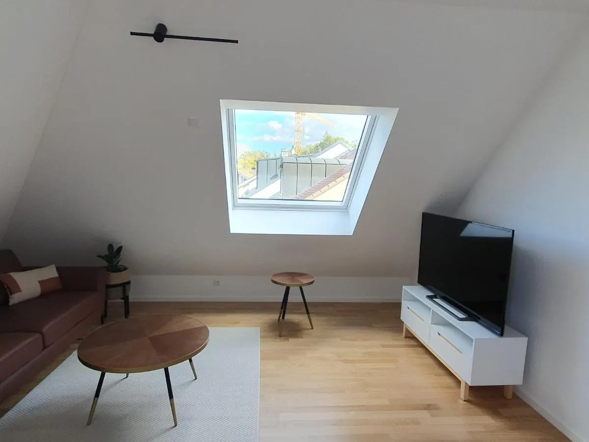 Exklusive Neubau Dachterrassenwohnung Mit Wohnungslift In Vierfamilienvilla Munich Apartment