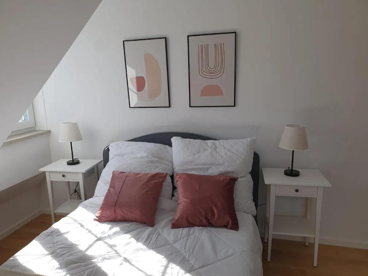 Exklusive Neubau Dachterrassenwohnung Mit Wohnungslift In Vierfamilienvilla Munich